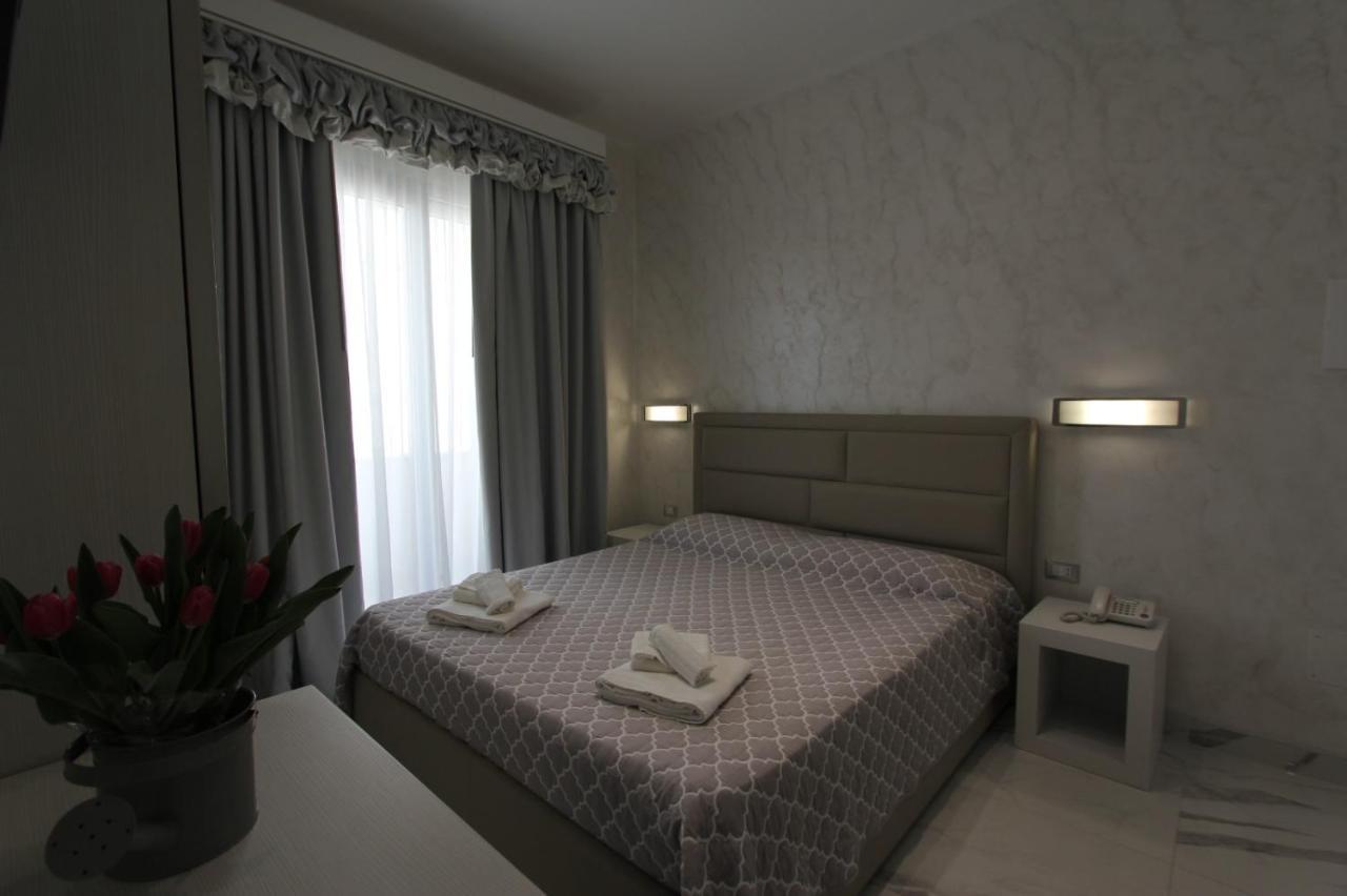 Hotel Presidente Porto Cesareo Ngoại thất bức ảnh