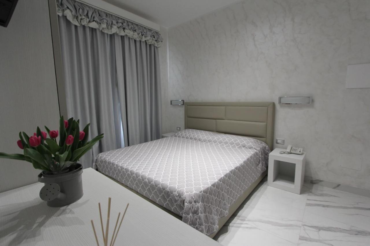 Hotel Presidente Porto Cesareo Ngoại thất bức ảnh