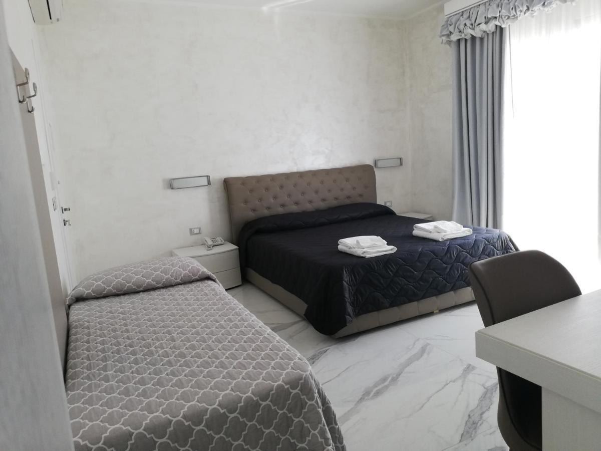 Hotel Presidente Porto Cesareo Ngoại thất bức ảnh