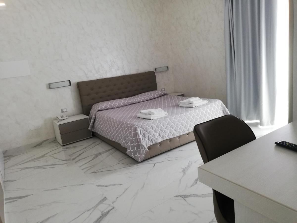 Hotel Presidente Porto Cesareo Ngoại thất bức ảnh